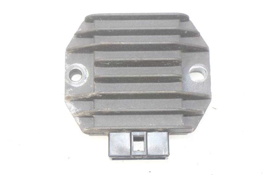 photo de REGULATEUR CHARGE SUZUKI XF FREEWIND 650 (1997 - 2003)