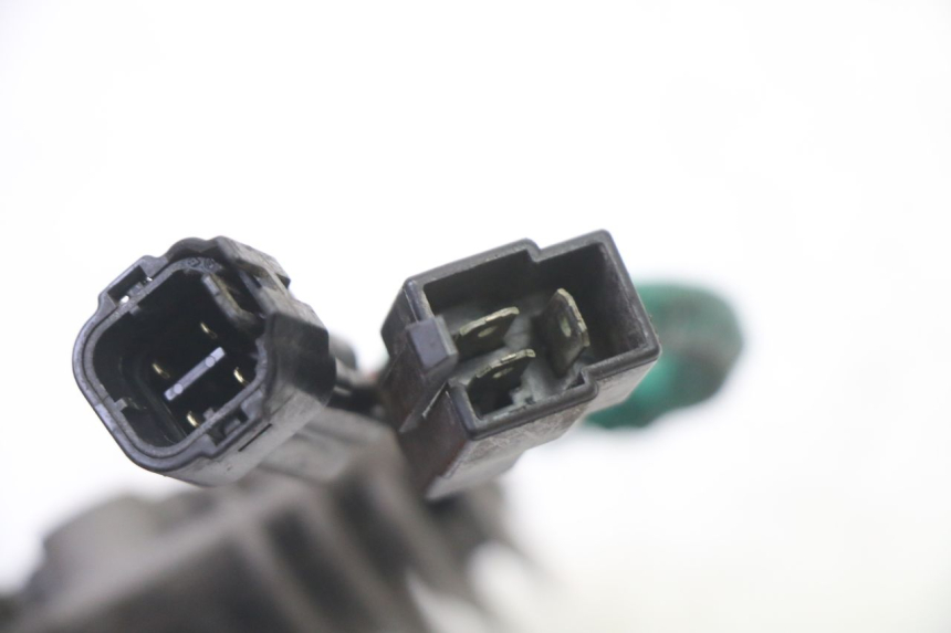 photo de REGULATEUR CHARGE SUZUKI SV S 650 (2003 - 2009) - Détails caractéristiques