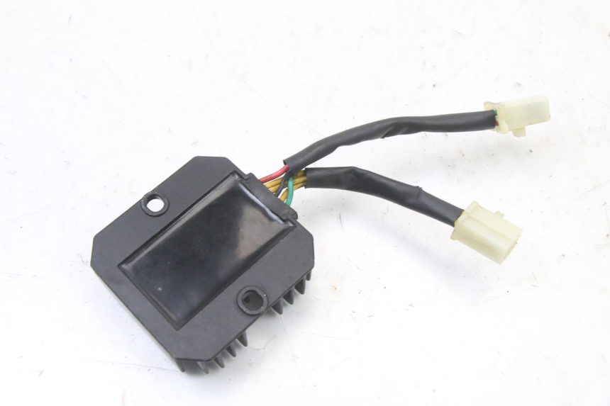 photo de REGULATEUR CHARGE SYM FIDDLE 3 III 125 (2014 - 2020)