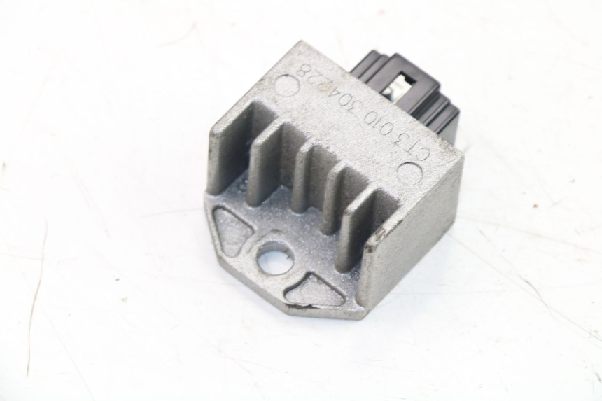 photo de REGULATEUR CHARGE SYM FIDDLE 50 (2008 - 2010)