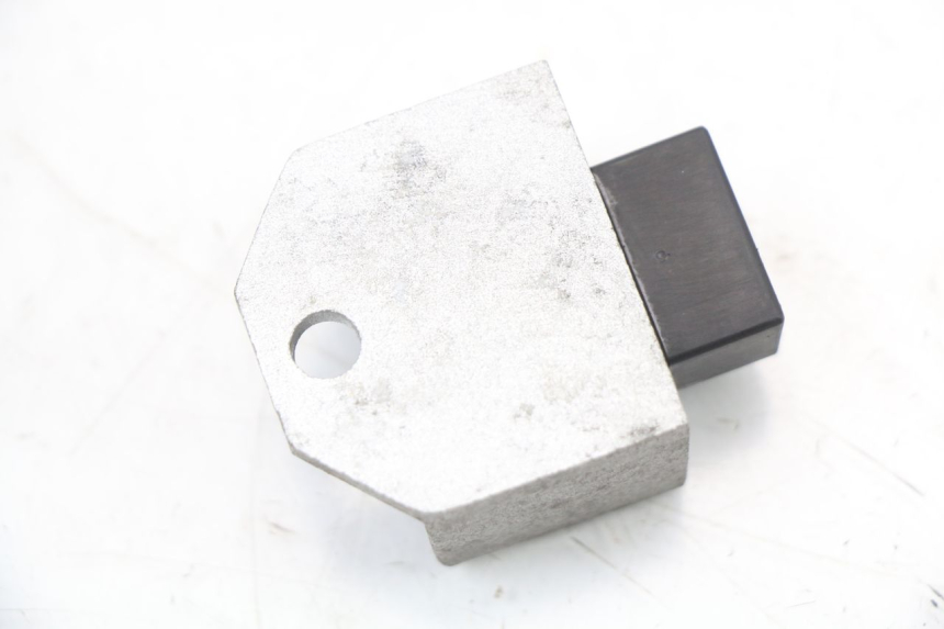 photo de REGULATEUR CHARGE SYM ORBIT 50 (2008 - 2010)