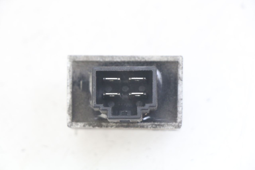 photo de REGULATEUR CHARGE SYM SYMPHONY 125 (2009 - 2015)
