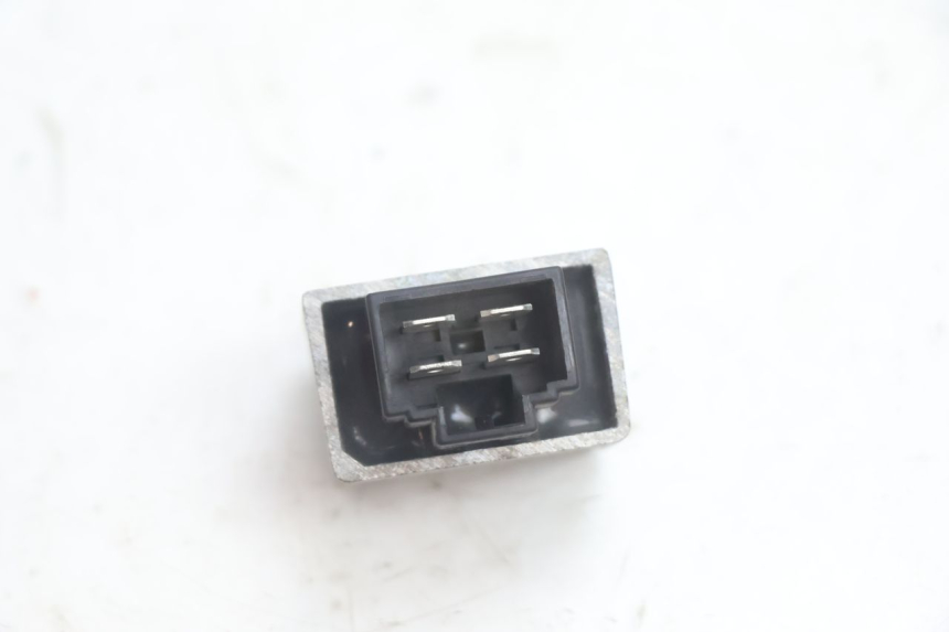photo de REGULATEUR CHARGE PEUGEOT TKR TREKKER FURIOUS 50 (2005 - 2014) - Zoom état d’usage