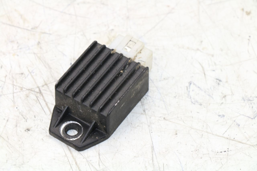 photo de REGULATEUR CHARGE TNT MOTOR ROMA 10' 2T 50 (2011 - 2018)