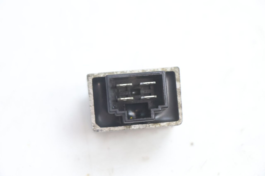 photo de REGULATEUR CHARGE PEUGEOT TREKKER TKR 50 (2005 - 2014) - Autre angle de vue
