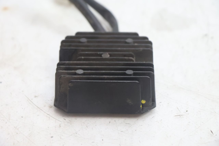 photo de REGULATEUR CHARGE PEUGEOT TWEET 4T 50 (2018 - 2022) - Zoom état d’usage