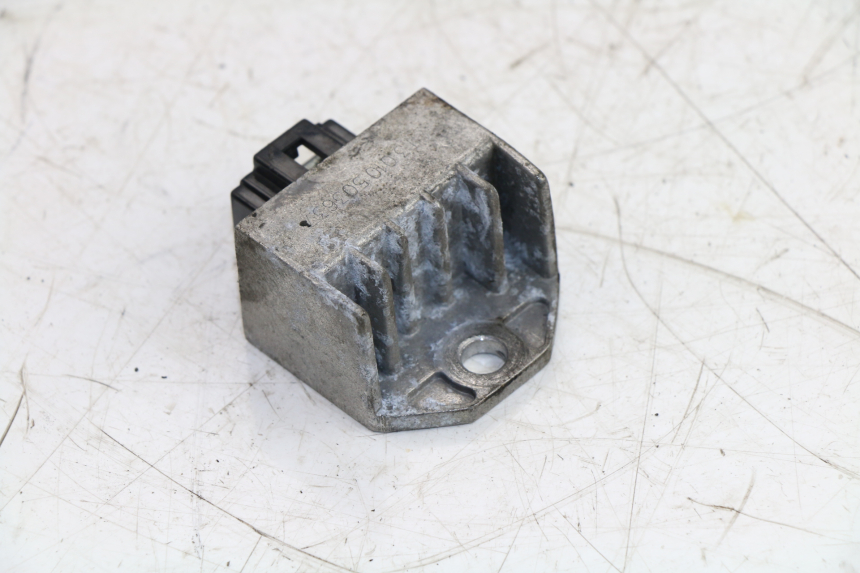 photo de RÉGULATEUR DE CHARGE PEUGEOT TWEET 4T 50 (2010 - 2014)