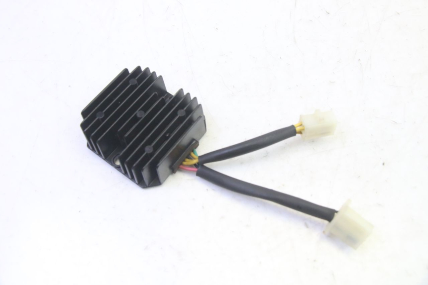 photo de REGULATEUR CHARGE PEUGEOT TWEET PRO EFI 4T 50 (2021 - 2022)