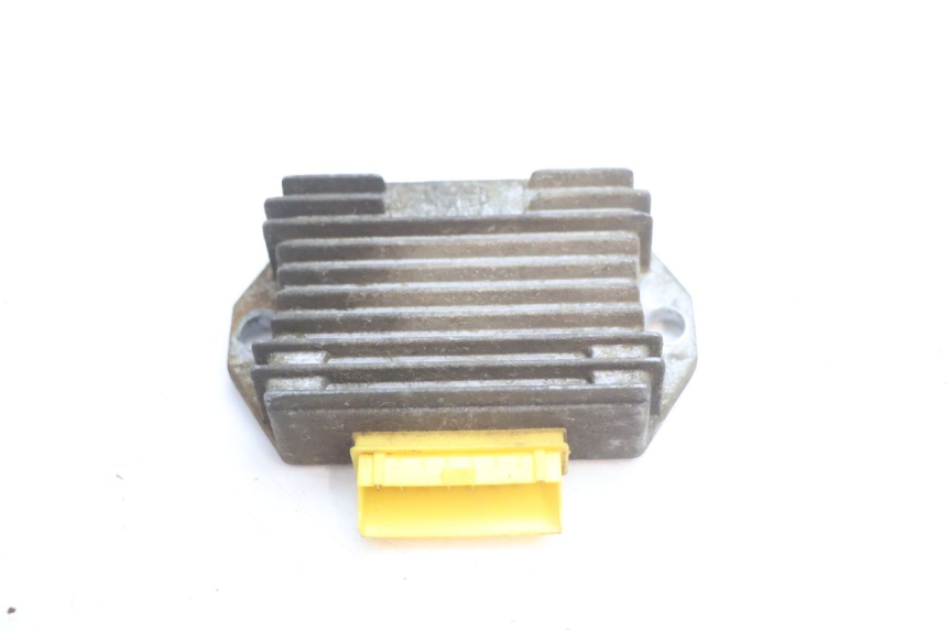 photo de REGULATEUR CHARGE PIAGGIO TYPHOON 50 (2000 - 2009) - Vue principale