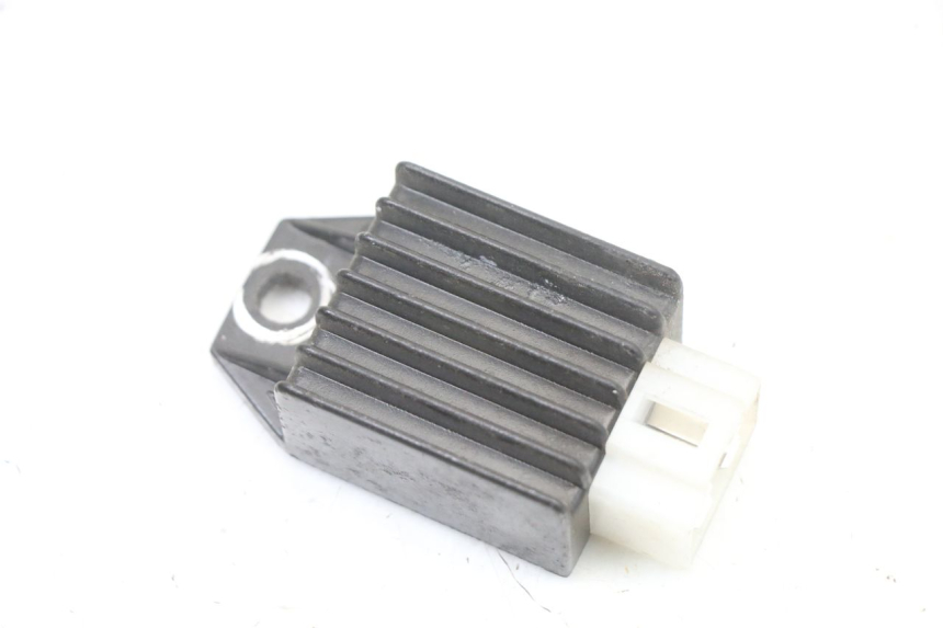 photo de RÉGULATEUR DE CHARGE UNIVERSAL BIKE ZN50QT-11B 50 (2018 - 2021)