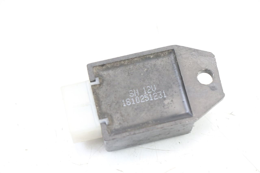 photo de RÉGULATEUR DE CHARGE UNIVERSAL BIKE ZN50QT-11B 50 (2018 - 2021)