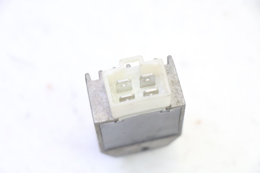 photo de RÉGULATEUR DE CHARGE PEUGEOT V-CLIC VCLIC 50 (2007 - 2013)