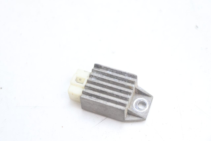 photo de RÉGULATEUR DE CHARGE PEUGEOT V-CLIC VCLIC 50 (2007 - 2013) - Vue principale