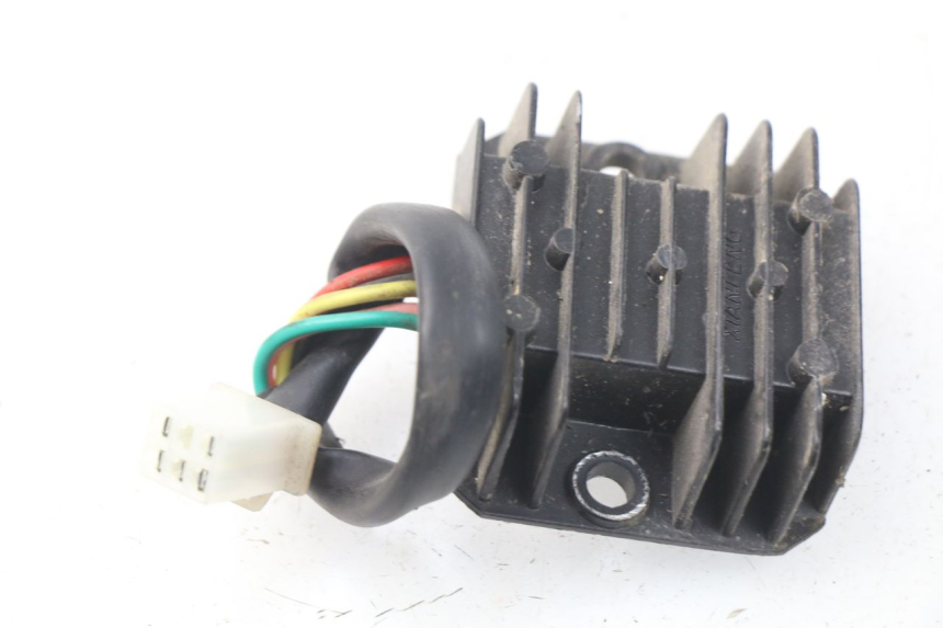 photo de REGULATEUR CHARGE VASTRO R-ONE 4T 50 (2014 - 2022)