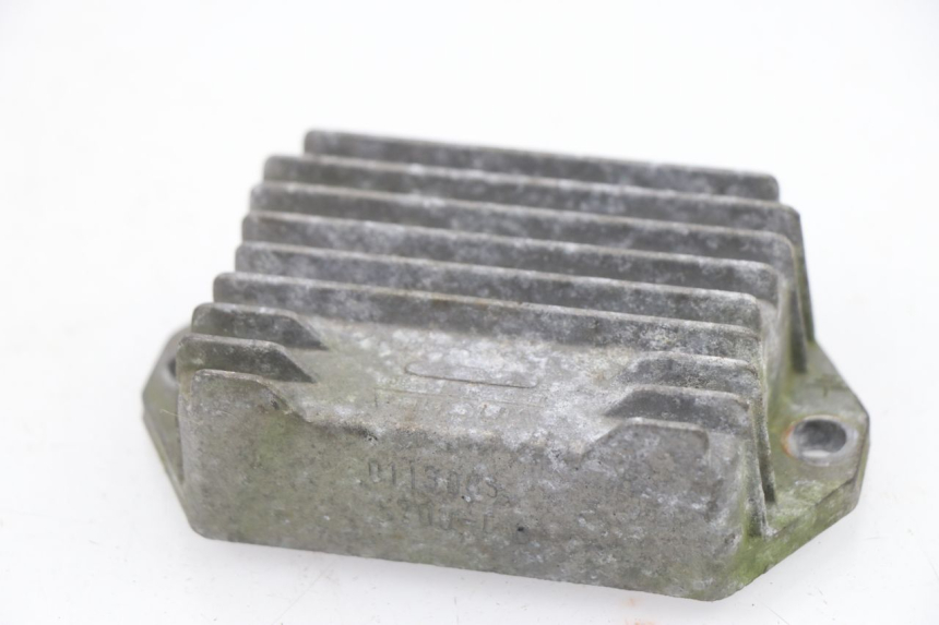 photo de REGULATEUR CHARGE PIAGGIO VESPA LX 2T 50 (2005 - 2013)