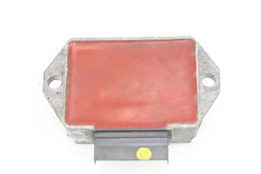 photo de REGULATEUR CHARGE PIAGGIO VESPA LX 2T 50 (2005 - 2013)
