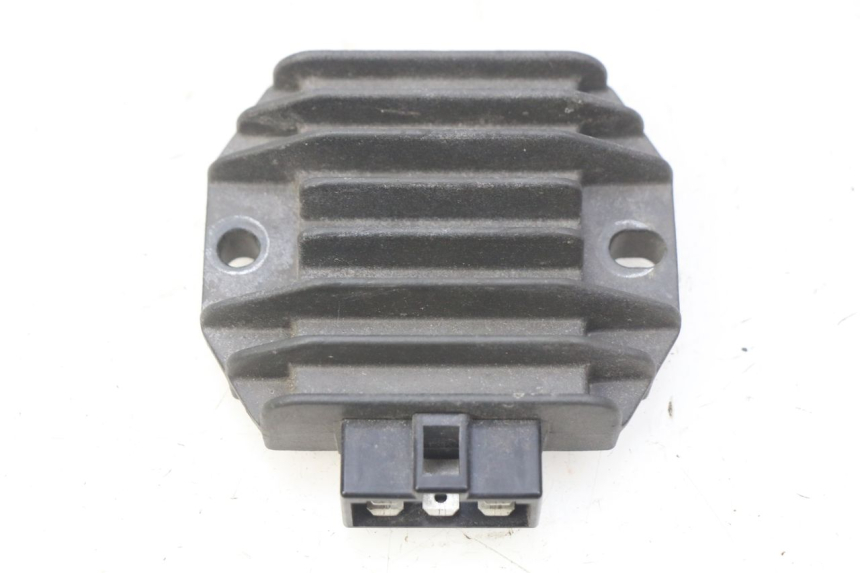 photo de REGULATEUR CHARGE PIAGGIO VESPA LX 125 (2005 - 2010) - Vue principale
