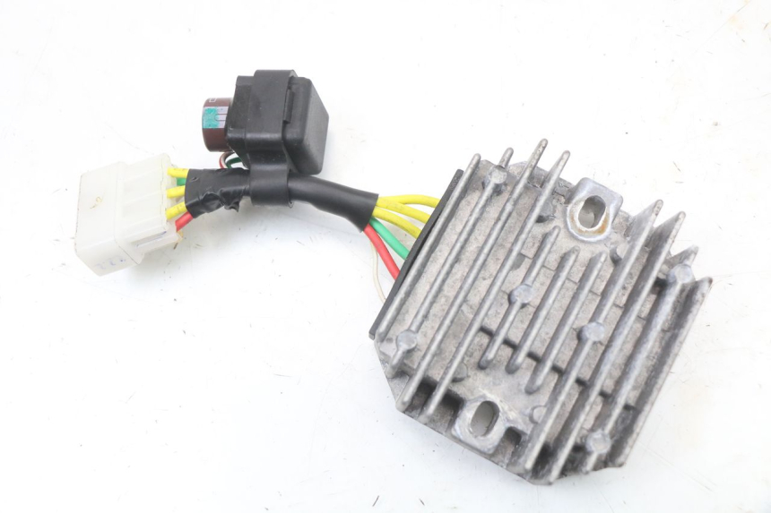 photo de REGULATEUR CHARGE PIAGGIO VESPA PRIMAVERA 4T 50 (2021 - 2024)