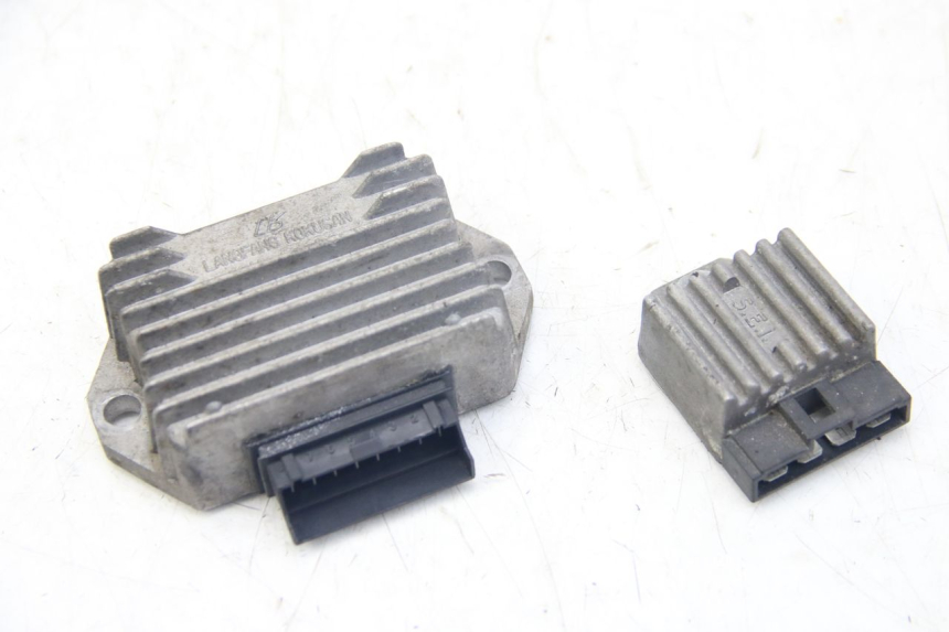 photo de RÉGULATEUR DE CHARGE PIAGGIO VESPA SPRINT 2T 50 (2014 - 2018)