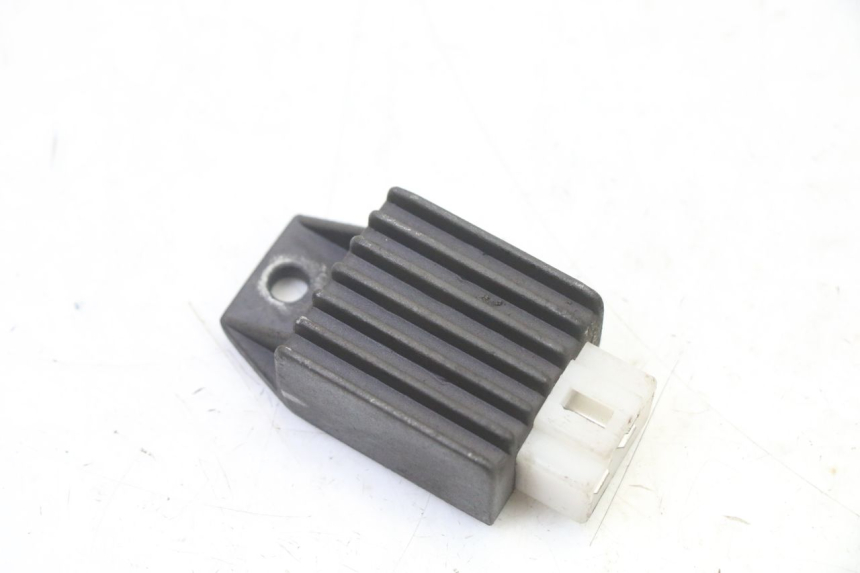 photo de REGULATEUR CHARGE PEUGEOT VIVACITY NEW 2T 50 (2008 - 2017)