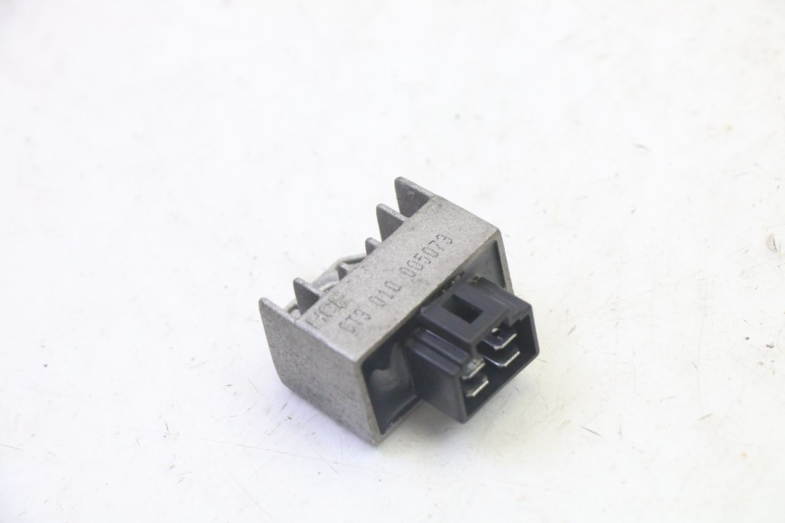 photo de RÉGULATEUR DE CHARGE PEUGEOT VIVACITY NEW 4T 50 (2008 - 2017)