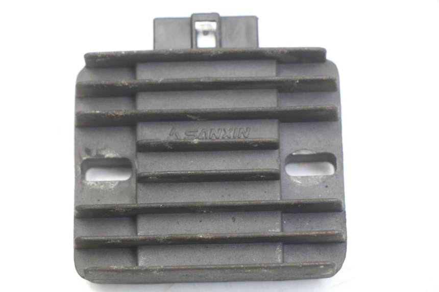 photo de REGULATEUR CHARGE PEUGEOT VIVACITY 125 (2010 - 2017)