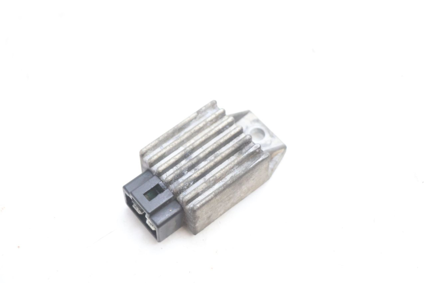 photo de REGULATEUR CHARGE PEUGEOT VIVACITY 50 (1998 - 2003) - Vue principale