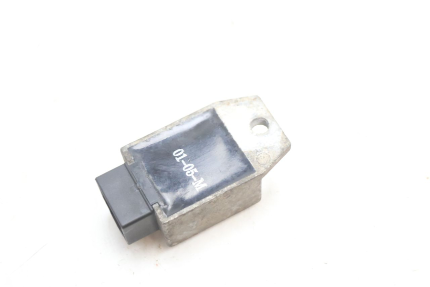 photo de REGULATEUR CHARGE PEUGEOT VIVACITY 50 (1998 - 2003) - Autre angle de vue