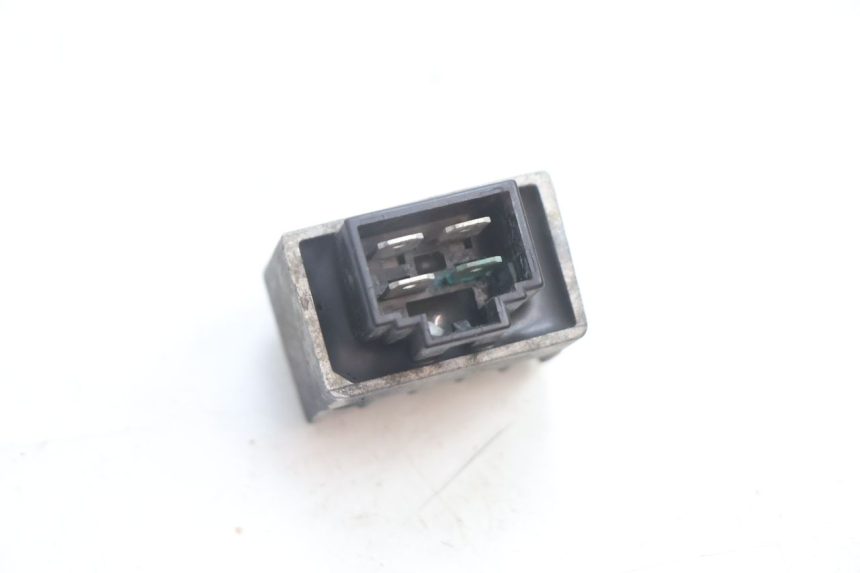 photo de REGULATEUR CHARGE PEUGEOT VIVACITY 50 (2004 - 2009) - Zoom état d’usage