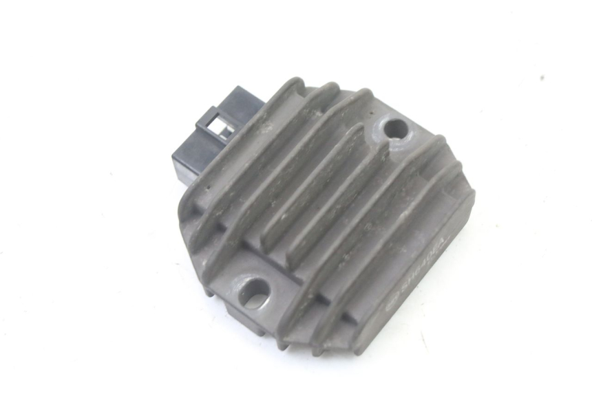 photo de REGULATEUR CHARGE YAMAHA X-MAX XMAX 125 (2010 - 2014)