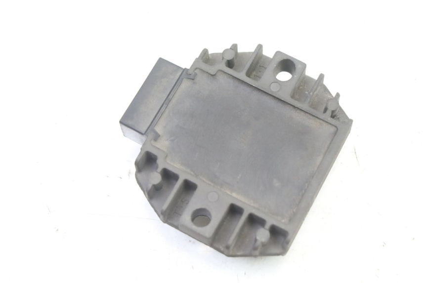 photo de REGULATEUR CHARGE YAMAHA X-MAX XMAX 125 (2010 - 2014)
