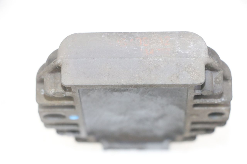 photo de REGULATEUR CHARGE YAMAHA X-MAX XMAX 125 (2010 - 2014)