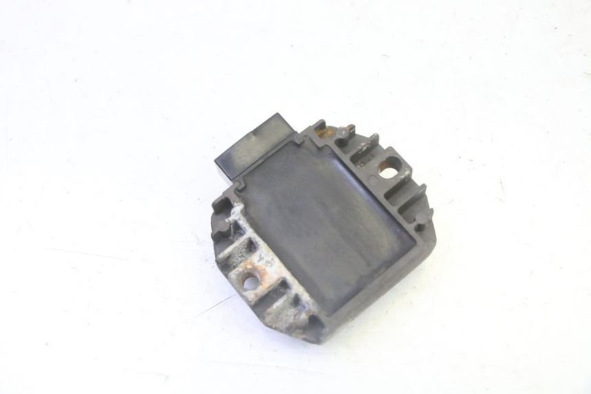 photo de REGULATEUR CHARGE YAMAHA X-MAX XMAX 125 (2010 - 2014)