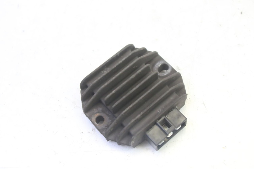 photo de REGULATEUR CHARGE YAMAHA X-MAX XMAX 125 (2010 - 2014)