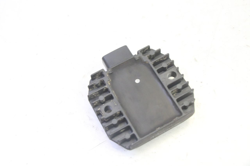 photo de RÉGULATEUR DE CHARGE YAMAHA X-MAX XMAX 250 (2006 - 2009)
