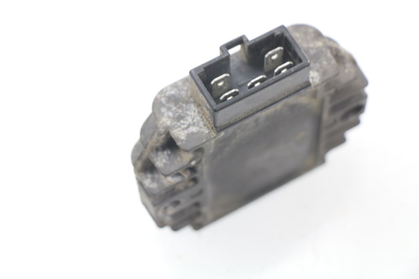 photo de REGULATEUR CHARGE PIAGGIO X9 125 (2000 - 2003)