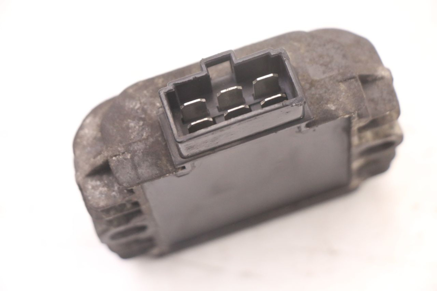 photo de REGULATEUR CHARGE PIAGGIO XEVO - X EVO 125 (2007 - 2016) - Zoom état d’usage