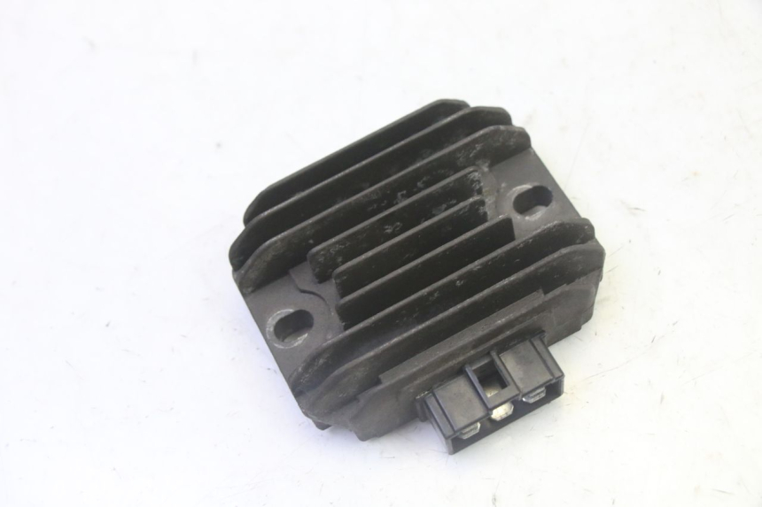 photo de REGULATEUR CHARGE PIAGGIO XEVO - X EVO 125 (2007 - 2016)