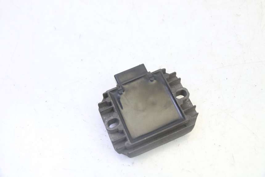 photo de REGULATEUR CHARGE PIAGGIO XEVO - X EVO 125 (2007 - 2016)