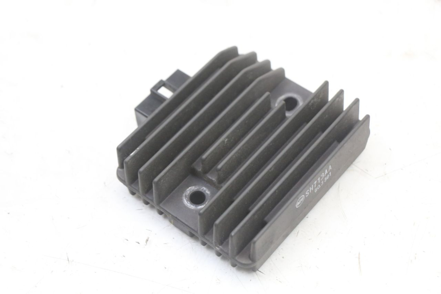 photo de REGULATEUR CHARGE YAMAHA XJ6 ABS 600 (2008 - 2016)