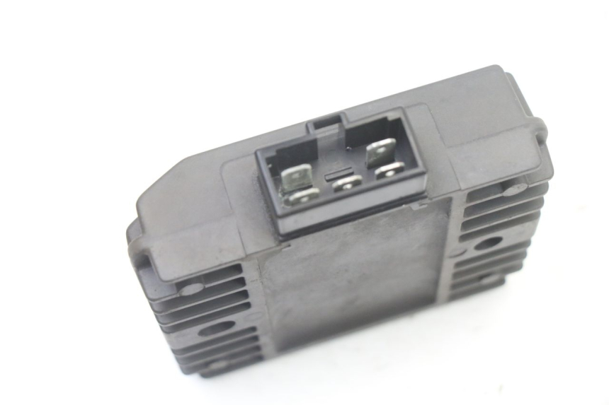 photo de REGULATEUR CHARGE YAMAHA XJ6 600 (2008 - 2016) - Zoom état d’usage