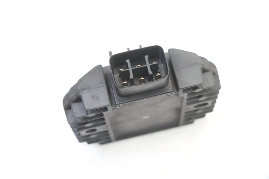 photo de REGULATEUR CHARGE YAMAHA XMAX X-MAX 125 (2006 - 2009)