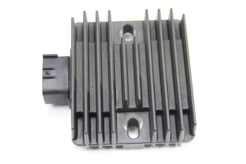 photo de REGULATEUR CHARGE YAMAHA XP T-MAX TMAX 500 (2008 - 2012) - Vue principale
