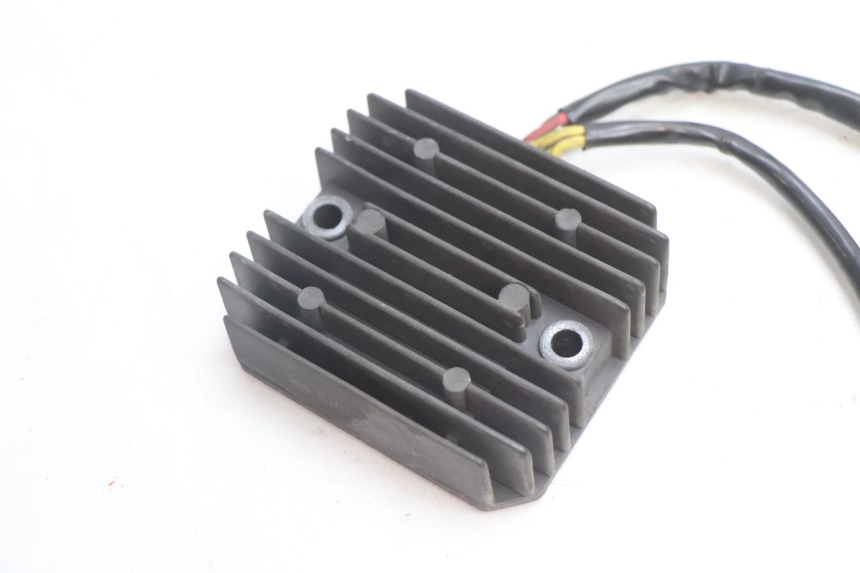 photo de REGULATEUR CHARGE HONDA XRV AFRICA TWIN 750 (1990 - 1992) - Détail de la pièce