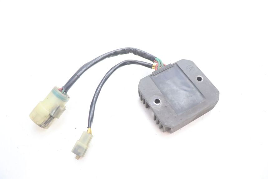 photo de REGULATEUR CHARGE HONDA XRV AFRICA TWIN 750 (1990 - 1992) - Autre angle de vue