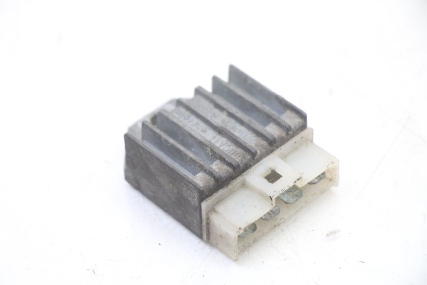 photo de REGULATEUR CHARGE YAMAHA AEROX 50 (1997 - 2006)