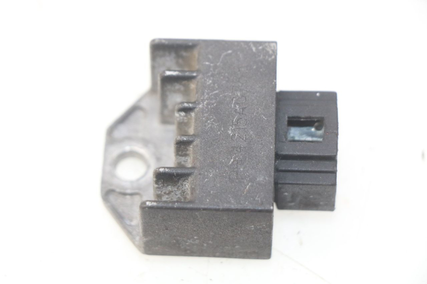 photo de REGULATEUR CHARGE YAMAHA BW'S 50 (1999 - 2003)