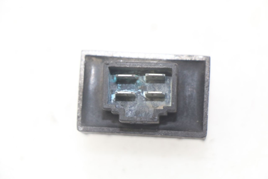 photo de REGULATEUR CHARGE YAMAHA BW'S 50 (1999 - 2003)