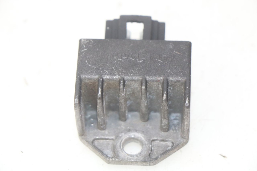 photo de REGULATEUR CHARGE YAMAHA BW'S 50 (1999 - 2003)