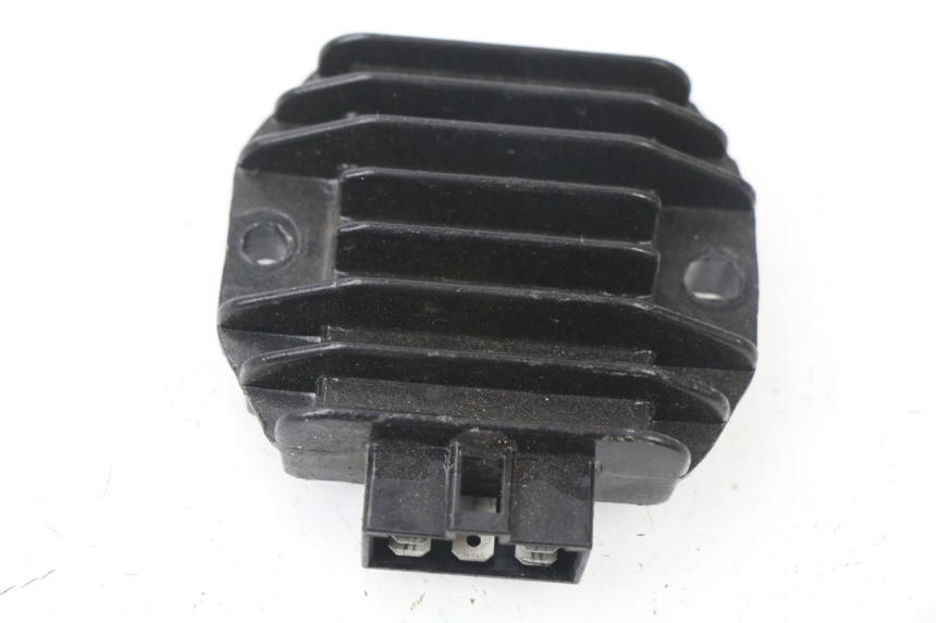 photo de REGULATEUR CHARGE YAMAHA BW'S BWS 125 (2010 - 2013)